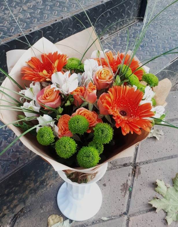 Букет цветов из: Герберы, Хризантемы, Альстромерии и Розы в Первомайском Оренбургская область