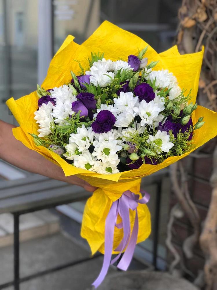 Букет цветов из: Ирисы, Хризантемы и Ромашки в Первомайском Оренбургская область