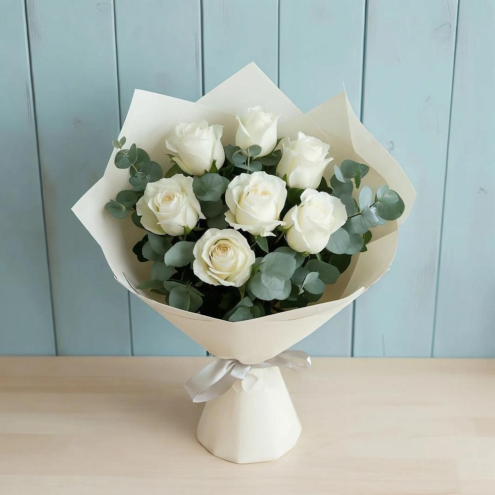 Букет Белые розы в Эвкалипте в Первомайском Оренбургская область