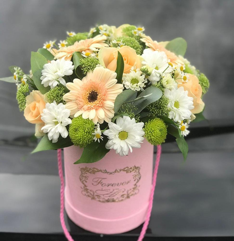 Цветочная композиция из Розы, Герберы и Хризантемы в шляпной коробке в Первомайском Оренбургская область